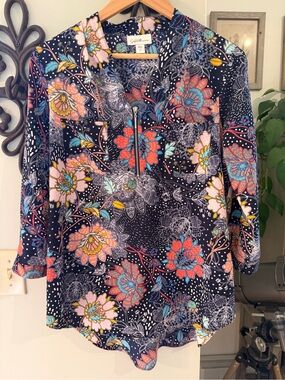 Jaclyn Smith Navy Floral Zip-Front Blouse
